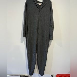 JH X SMASH + TESS
JILLY JOGGER ROMPER